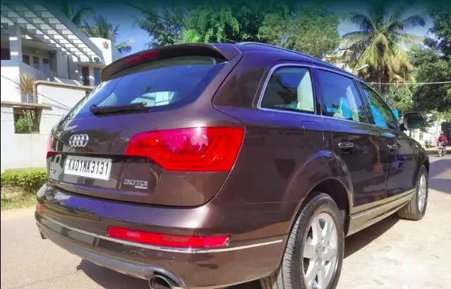 Audi Q7 35 TDI Premium plus with Sunroof  2013