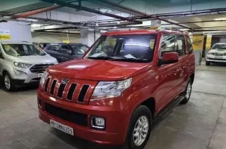 Mahindra TUV300 T8 2016
