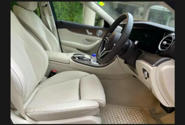 Mercedes-Benz E-Class E 220d Expression 2020