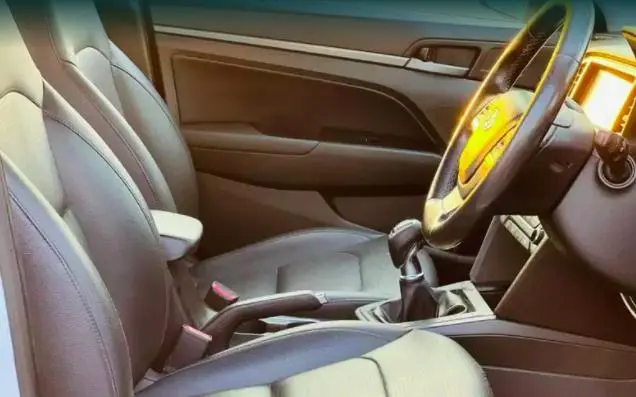 Hyundai Elantra 1.6 SX MT 2016