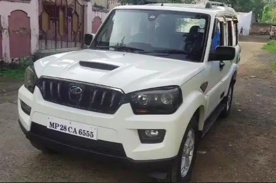 Mahindra Scorpio S10 2015