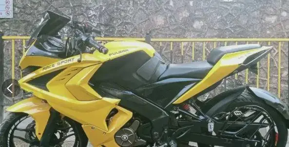 Bajaj Pulsar NS200 2015