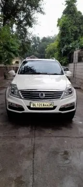 Mahindra Ssangyong Rexton RX5 2013