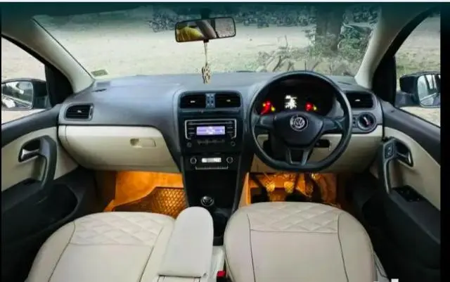 Volkswagen Vento Comfortline Diesel 2015