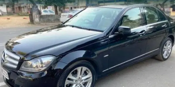 Mercedes-Benz C-Class 220 BlueEfficiency 2013