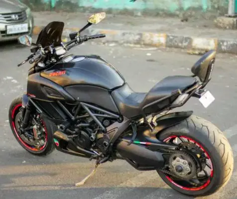 Ducati Diavel 1200cc 2015