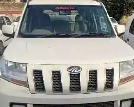 Mahindra TUV300 T4 Plus 2019
