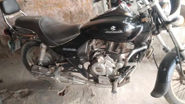 Bajaj Avenger 220cc 2014