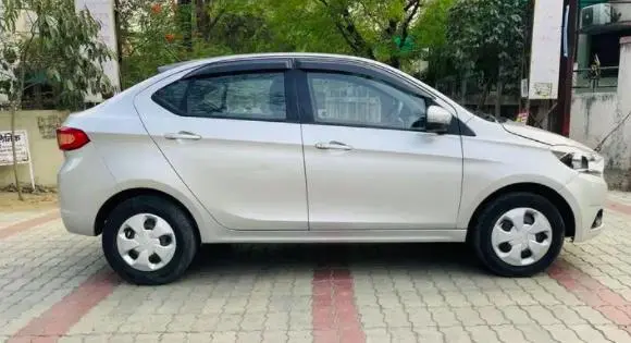 Tata Tigor Revotron XT 2018