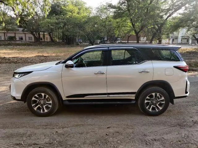 Toyota Fortuner Legender 2.8 4x2 AT 2021