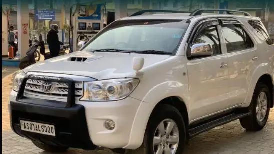Toyota Fortuner 3.0 4X4 MT 2009