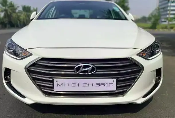 Hyundai Elantra 2.0 SX (O) AT 2016