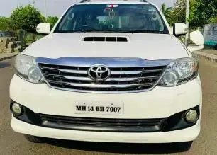 Toyota Fortuner 3.0 4x2 MT 2014