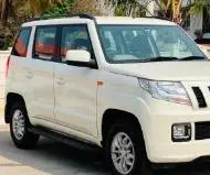 Mahindra TUV300 T8 2015