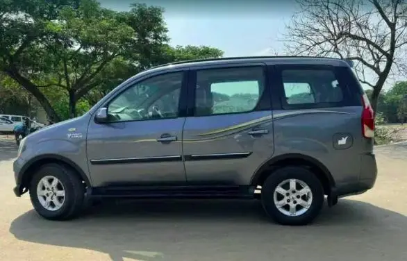 Mahindra Xylo H8 2015