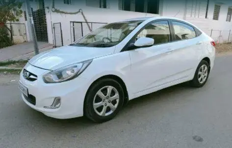Hyundai Verna 1.6 CRDI SX 2012
