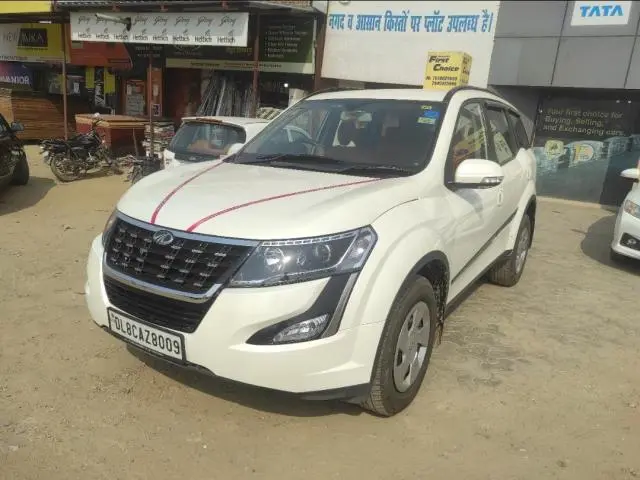 Mahindra XUV500 W7 2020