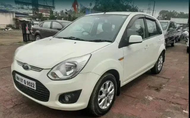 Ford Figo 1.5D TITANIUM MT 2014
