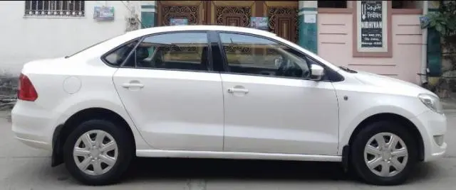 Skoda Rapid ACTIVE 1.6 TDI CR MT 2012