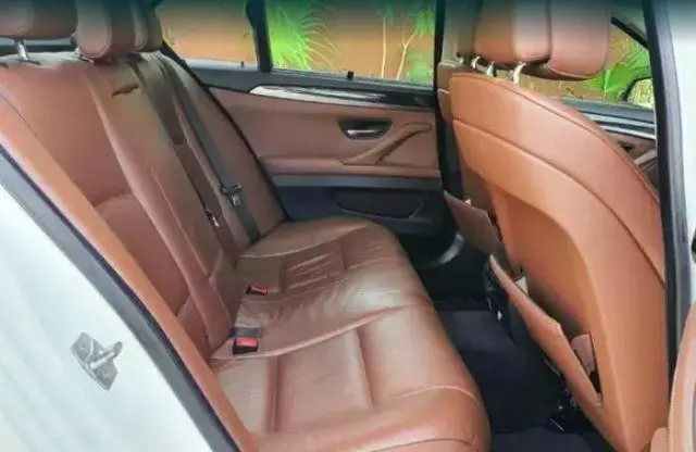 BMW 5 Series 520d 2011