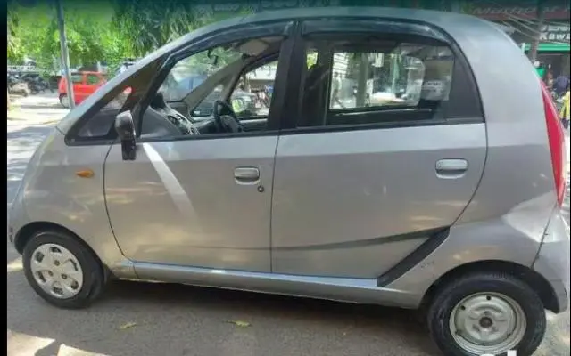 Tata Nano LX 2010