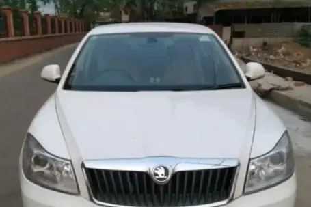 Skoda Laura ELEGANCE 1.9 TDI MT 2009