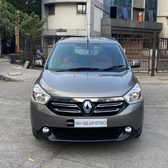 Renault Lodgy 85 PS RXZ Stepway 8 STR 2015