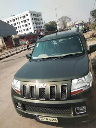 Mahindra TUV300 T8 mHAWK100 2017