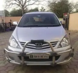 Toyota Innova 2.5 G (Diesel) 8 Seater BS IV 2011