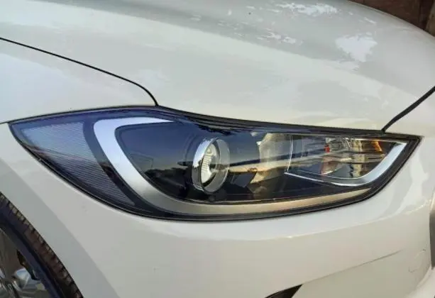 Hyundai Elantra 2.0 S MT 2019