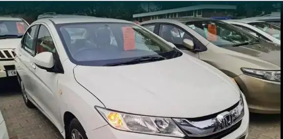 Honda City SV i-DTEC 2015