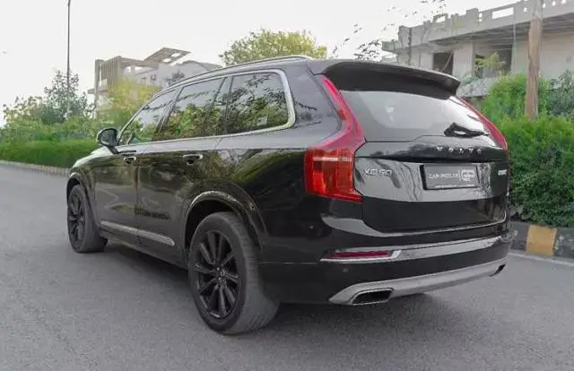 Volvo XC90 Momentum Luxury 2016