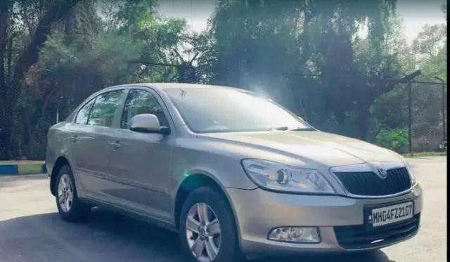 Skoda Laura AMBIENTE 1.9 TDI AT 2013