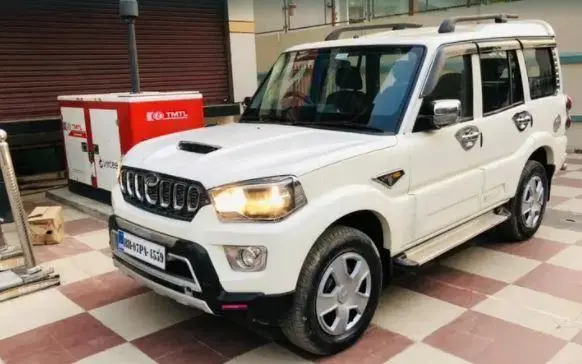 Mahindra Scorpio S4 2015