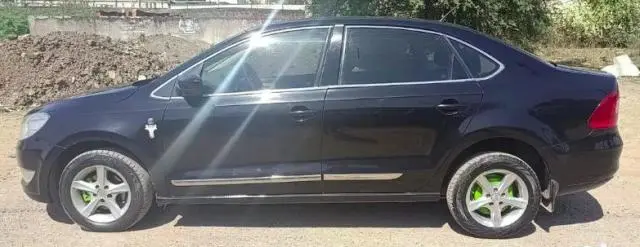Skoda Rapid 1.6 TDI MT AMBITION PLUS 2012