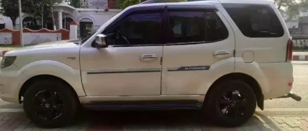 Tata Safari Storme 2.2 VX 4x4 Varicor400 2016