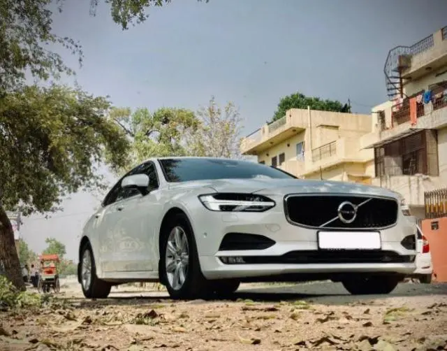 Volvo S90 Momentum D4 2019