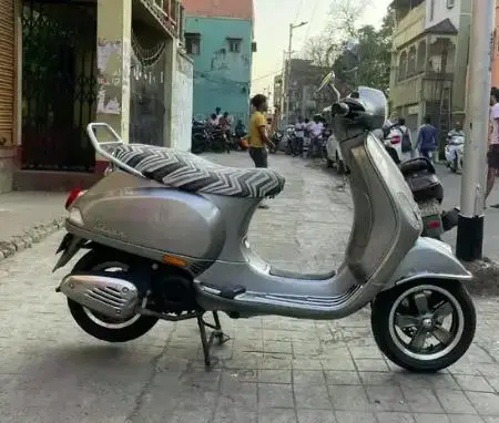 Piaggio Vespa VXL 125cc CBS 2020