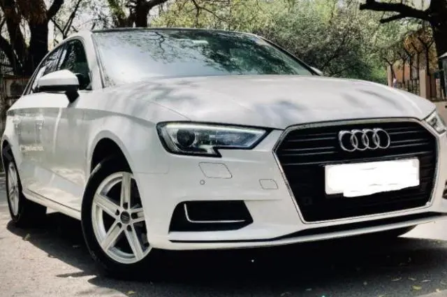 Audi A3 35 TFSI Premium Plus 2019