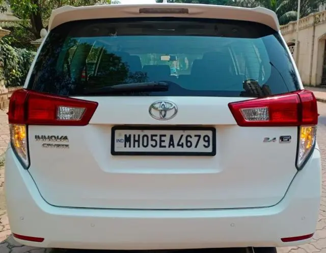 Toyota Innova Crysta 2.4 GX 8 STR 2019