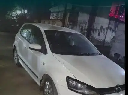 Volkswagen Polo Highline 1.2L (P) 2015