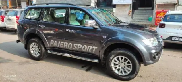 Mitsubishi Pajero Sport 4X2 AT 2017