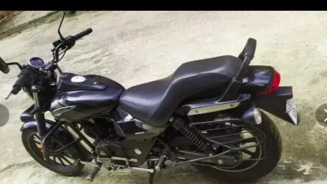 Bajaj Avenger Street 160 ABS FI BS6 2020