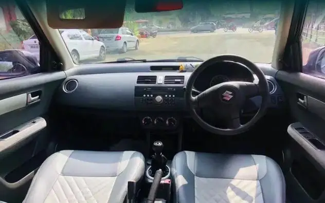 Maruti Suzuki Swift DZire VXi 2011