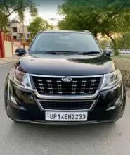 Mahindra XUV500 W9 2020