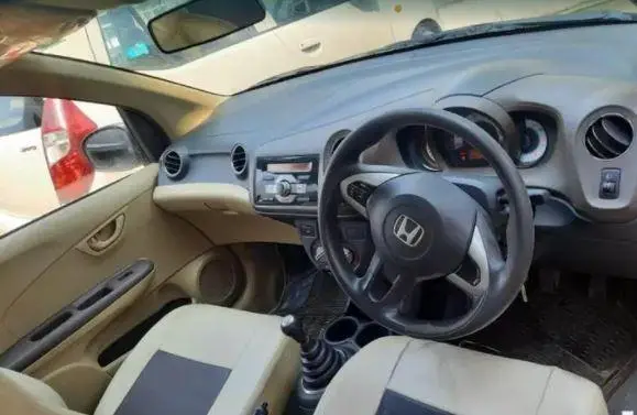 Honda Brio V MT 2013