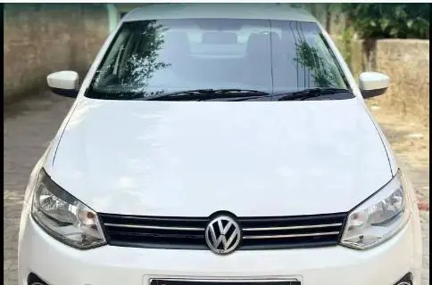 Volkswagen Vento 1.6L Highline 2011