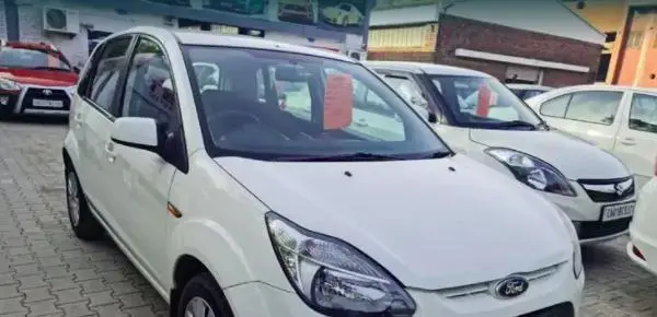 Ford Figo 1.5D AMBIENTE MT 2012