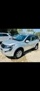 Mahindra XUV500 W10 AT 2017