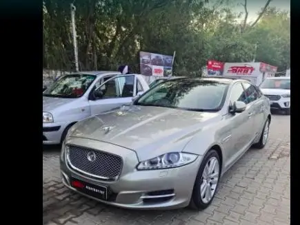 Jaguar XJ 3.0 DIESEL PORTFOLIO 2012